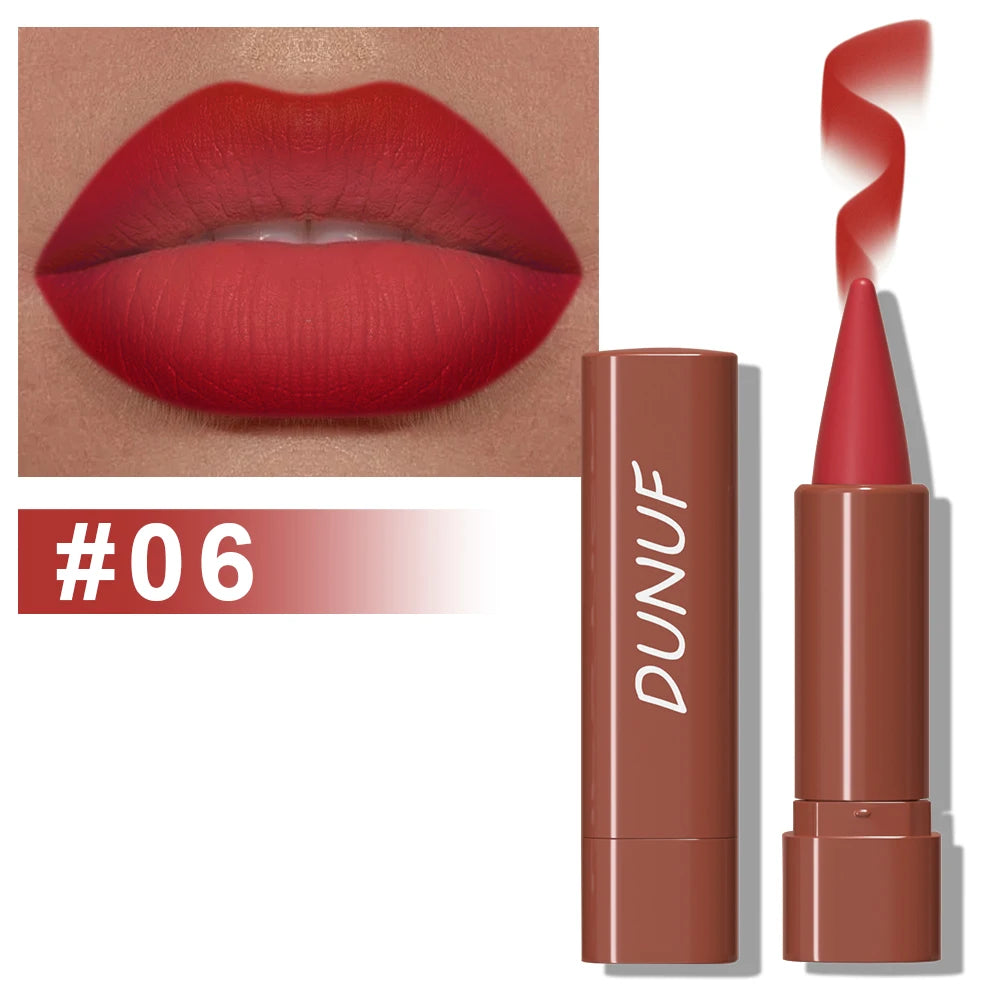 Gradient lip liner – smooth glide, matte finish, defined lips.