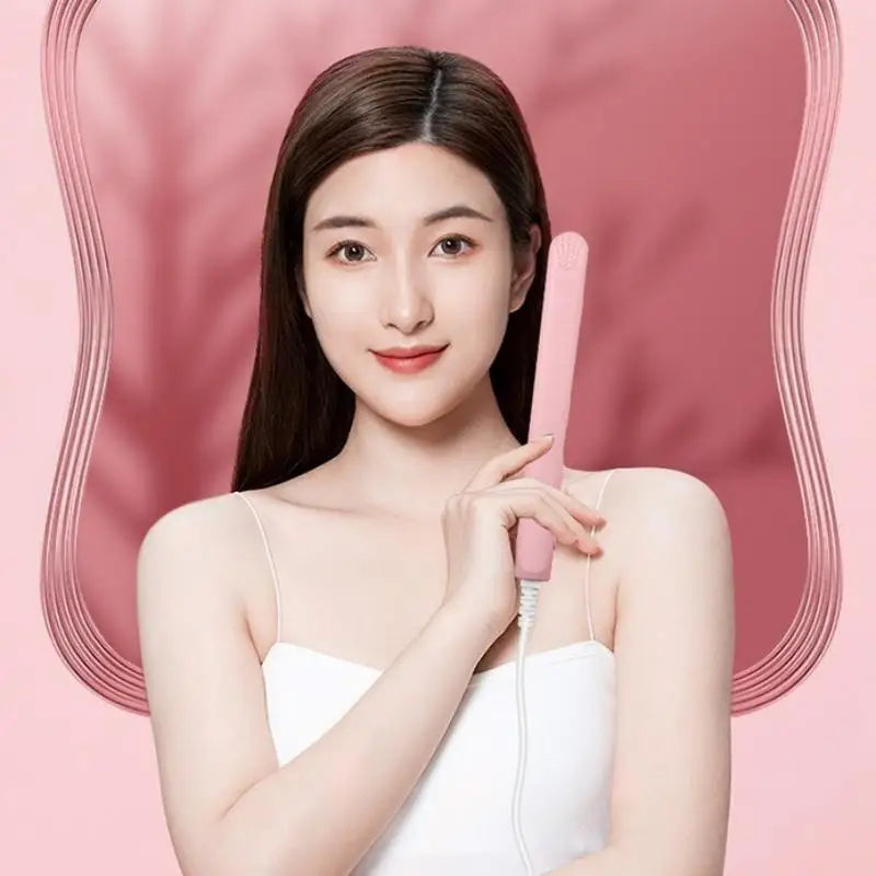 Mini hair straightener – fast heat, safe ceramic, precise styling.